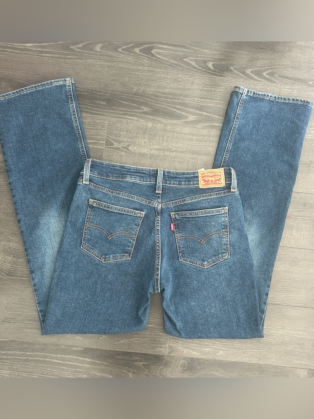 Levi's Women's Superlow Bootcut Jeans Size 28 Medium Wash Y2K Low Rise Denim